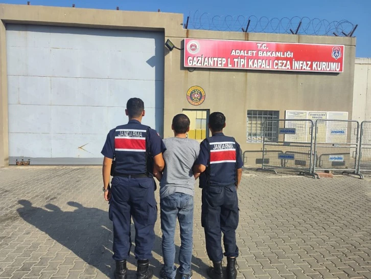 14 YIL HAPİS CEZASI İLE ARANAN ŞAHSI JANDARMA YAKALADI