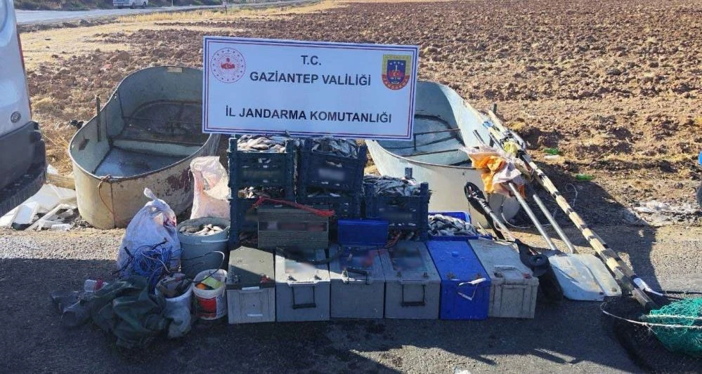 Ağ ile avlanma yasağına uymayan 2 şahıs su&ccedil;&uuml;st&uuml; yakalandı