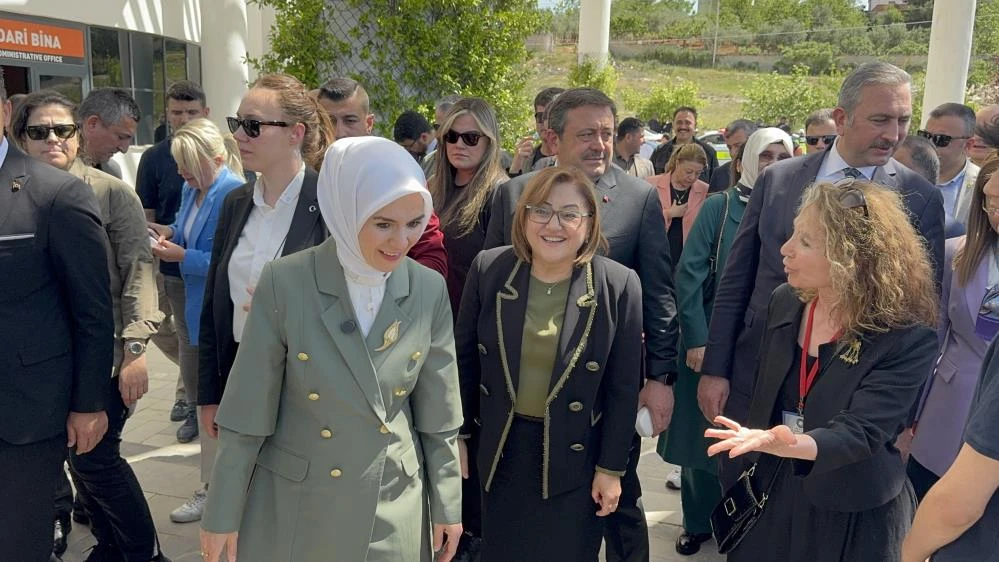 Bakan Göktaş'tan Türkiye’nin ilk hem erişilebilir hem de aile dostu ünvanını taşıyan parkına belge