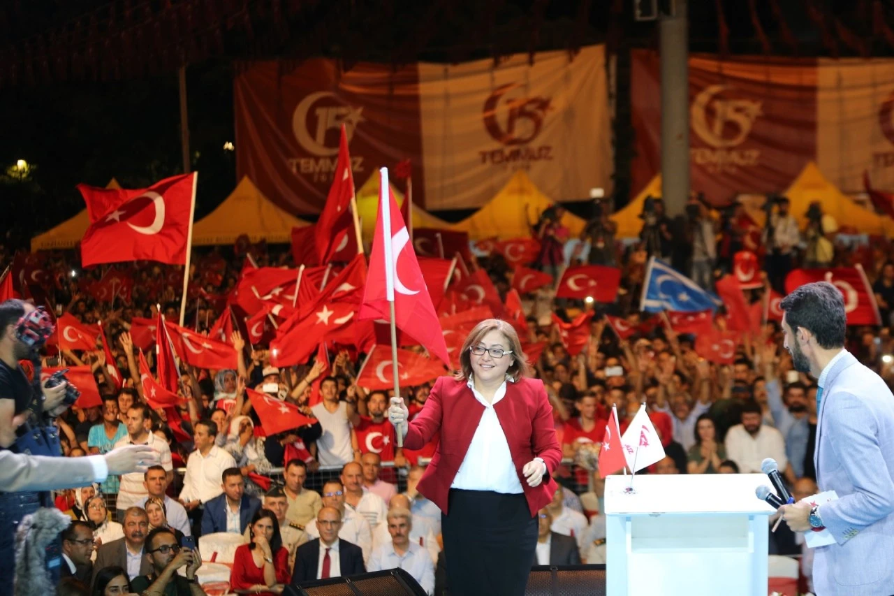 BAŞKAN ŞAHİN