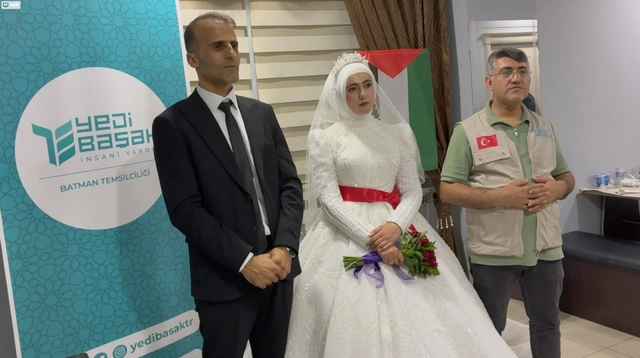  Batmanlı genç çift, düğün sofrasını Gazze ile paylaştı