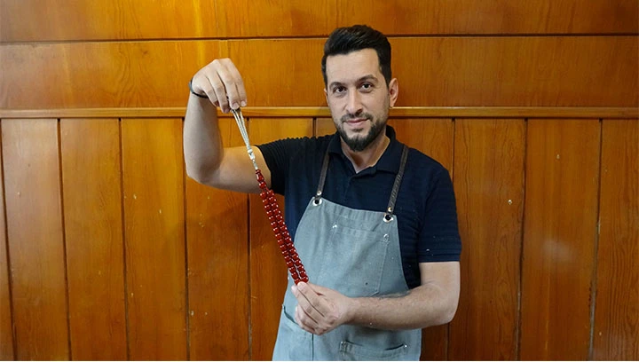 Bu tespihlerin fiyatı dudak u&ccedil;uklatıyor