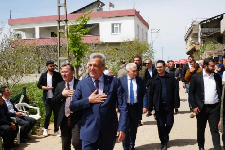CHP ESNAF ZİYARETLERİNE YOĞUNLAŞTI
