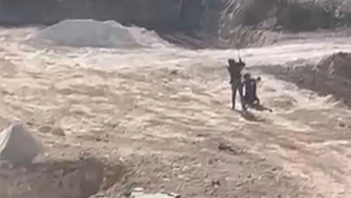 &Ccedil;ocuk iş&ccedil;iye inşaat alanında darp