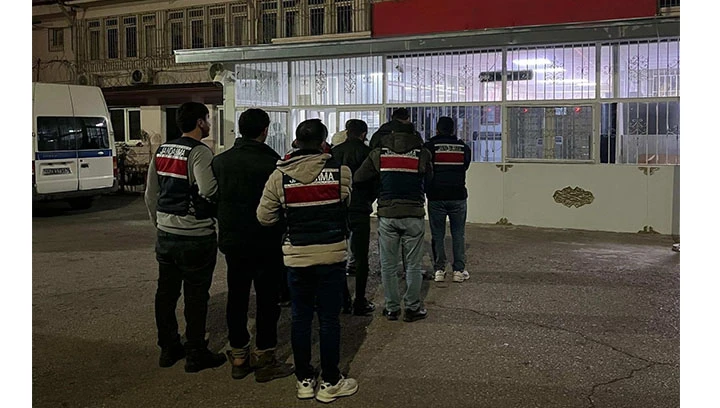 dolandırıcılık yapan &ccedil;eteye operasyon: 10 şahıs tutuklandı