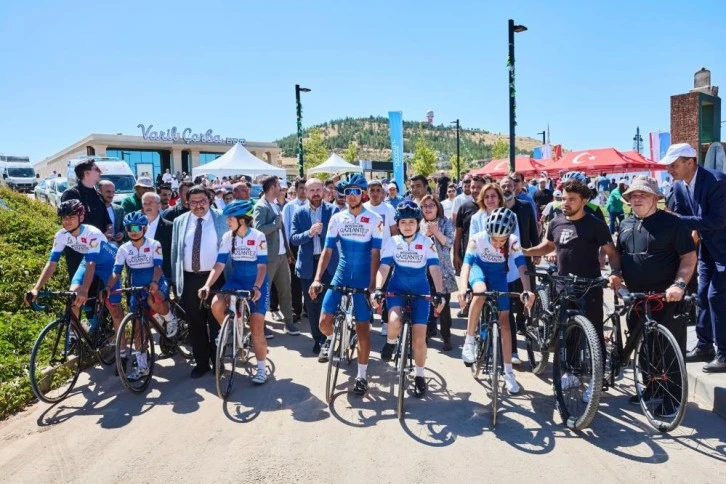 Gaziantep'te Bilal Erdoğan'ın katılımıyla dünya bisiklet günü etkinliği