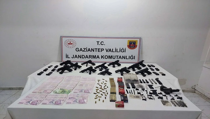 Gaziantep’te silah kaçakçılığı operasyonu: 2 tutuklama