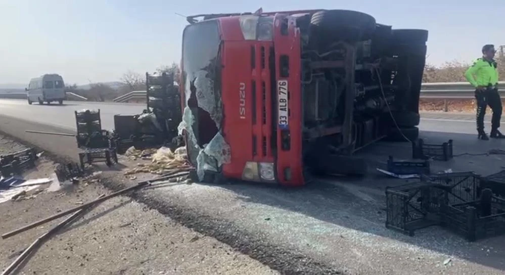 Gaziantep'te zincirleme kaza: 9 yaşındaki &ccedil;ocuk kurtarılamadı