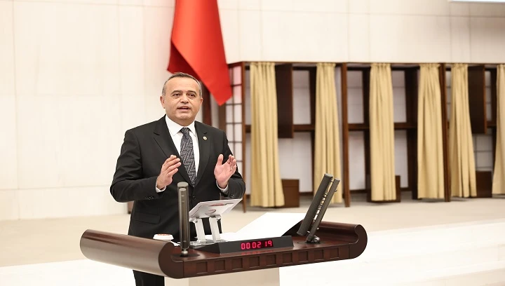 Gençlerimizi suçun, umutsuzluğun ve göçün pençesine terk etmeyin