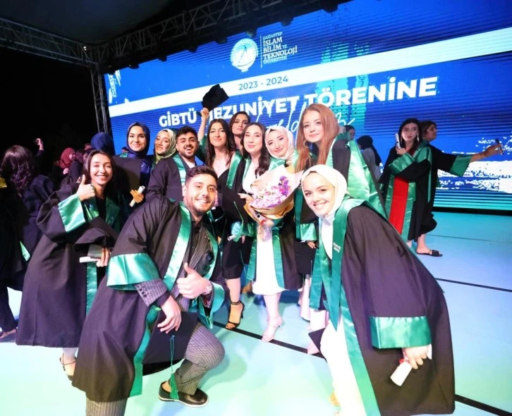 GİBTÜ’de mezuniyet töreni düzenlendi