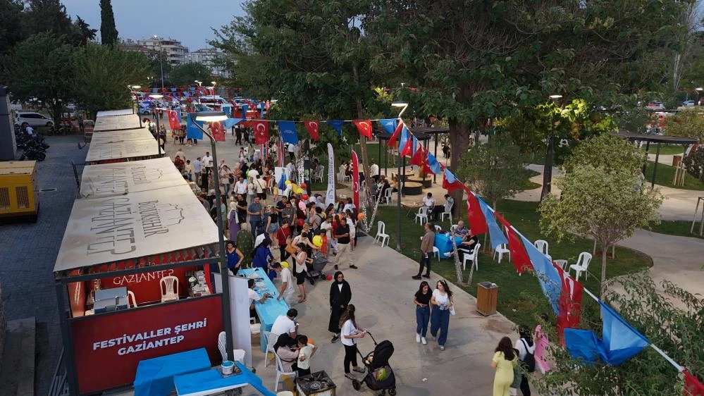 Hemşehri Dernekleri Festivali renkli görüntülere sahne oldu