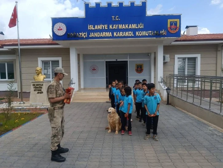 İlkokul öğrencilerinden jandarmaya ziyaret