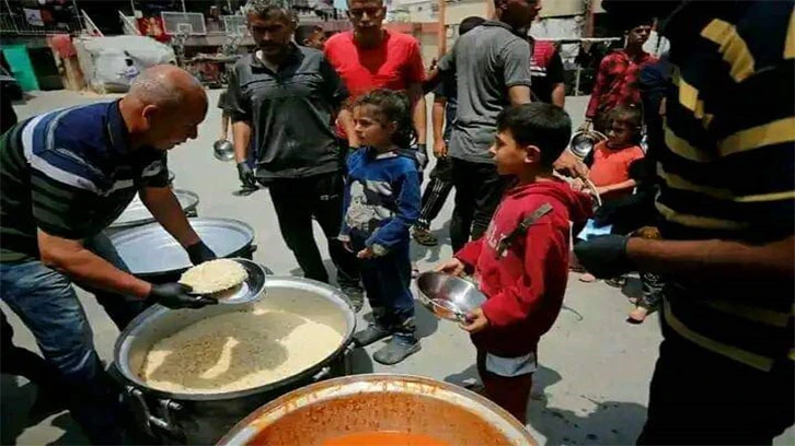 İmkander Gazze’deki mazlumları yalnız bırakmıyor