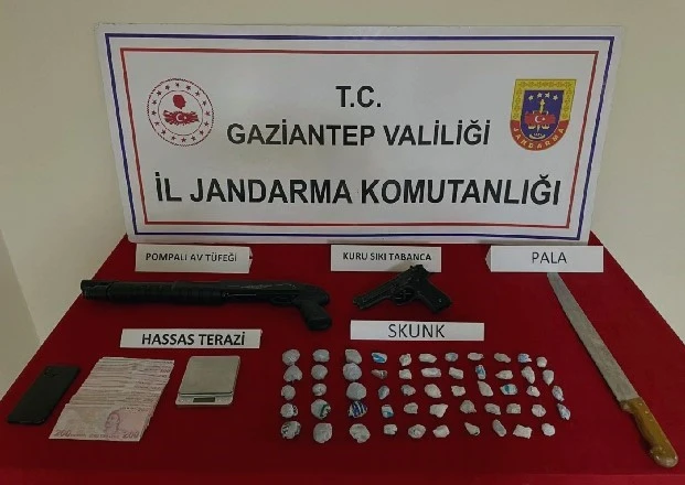 Jandarmadan uyuşturucu ve kaçakçılık operasyonu