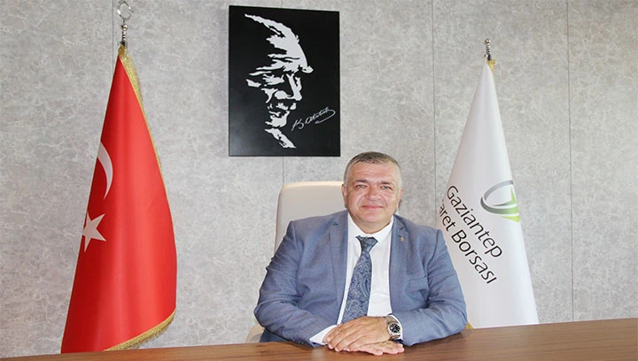 Kadın &ccedil;ift&ccedil;iler, &uuml;retimin g&uuml;&ccedil;l&uuml; elleridir