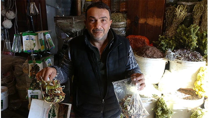 Karlı havalarda şifa arayanlar aktarlarda yoğunluk
