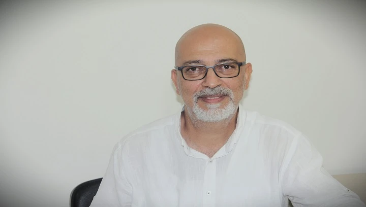 Kızının "pis kokuyorsun" s&ouml;z&uuml; sigarayı bıraktırdı