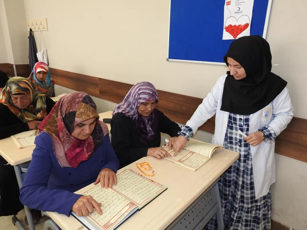 Kur'an-ı Kerim aşkı yaş tanımıyor