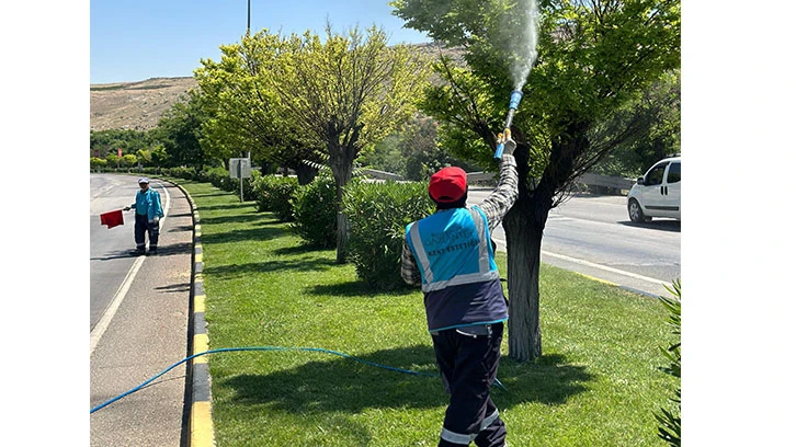 GAZİANTEP BÜYÜKŞEHİR'DEN KENE VE DİĞER ZARARLILARA KARŞI TEDBİR AMAÇLI İLAÇLAMA