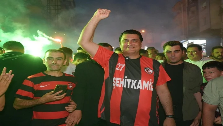 GAZİANTEPSPOR TARAFTARLAR LOKALİ COŞKULU KATILIMLA A&Ccedil;ILDI