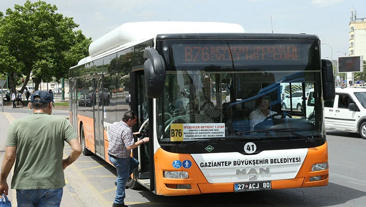 TOPLU ULAŞIM AĞINA &Ouml;ĞRENCİLER İ&Ccedil;İN YENİ BİR HAT EKLEDİ