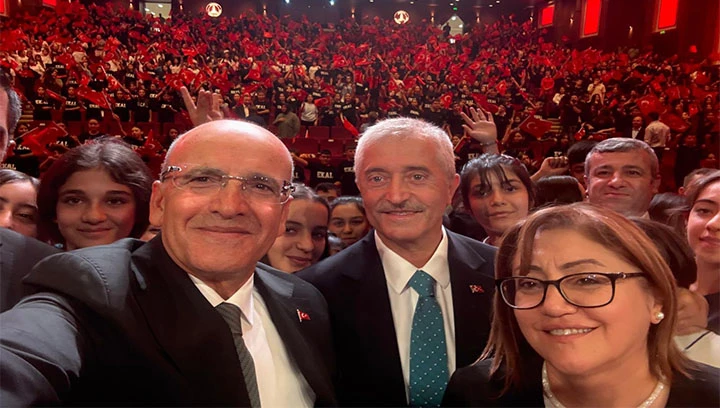 BAKAN ŞİMŞEK &Ccedil;ANAKKALE BİLGİLENDİRME TOPLANTISINA KATILDI