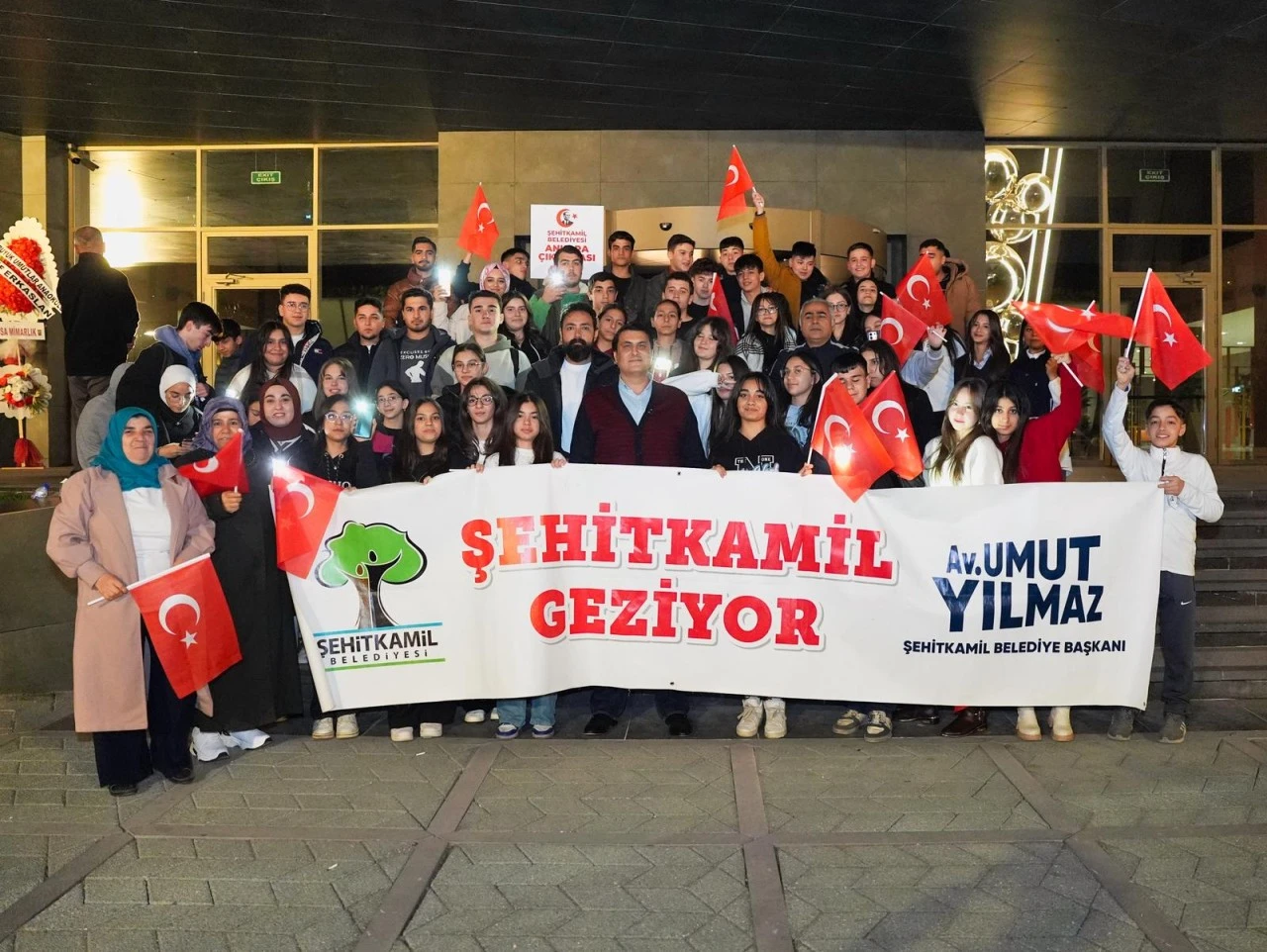 ŞEHİTKAMİL&rsquo;DEN CUMHURİYETİN 102. YILINDA ANKARA &Ccedil;IKARMASI