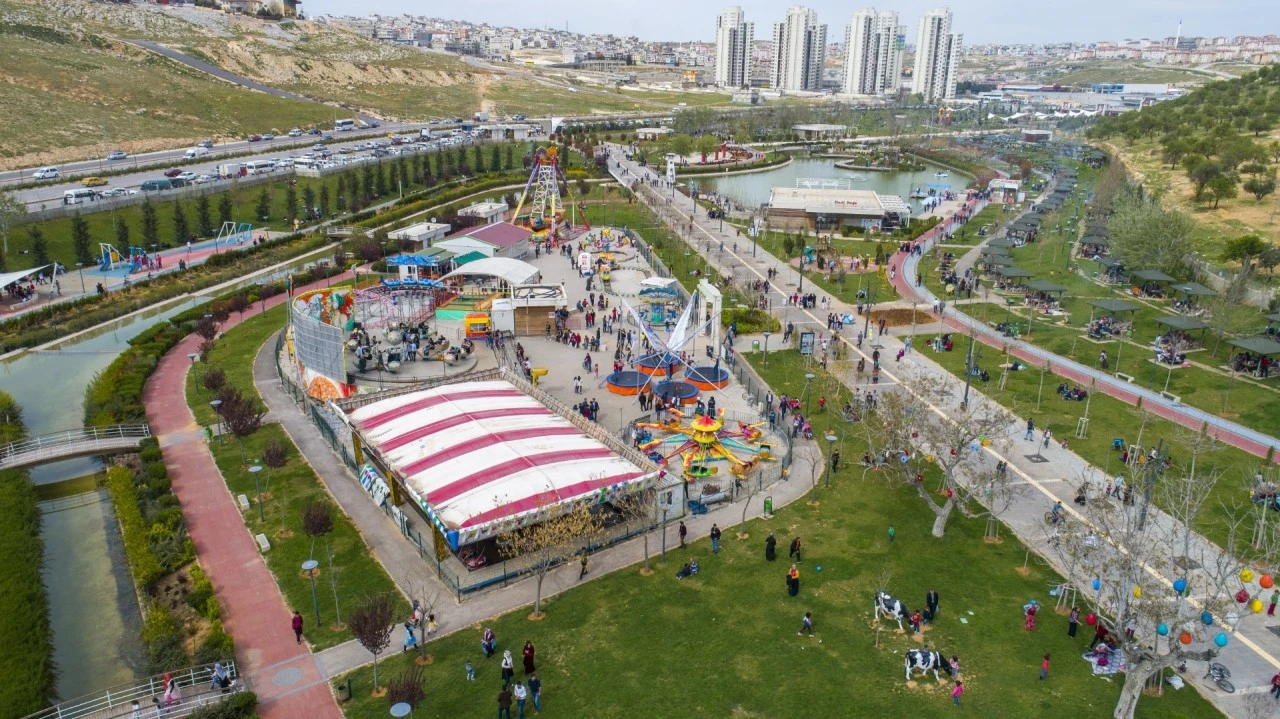 ŞAHİNBEY BELEDİYESİ 667 PARKIYLA YAZA HAZIR