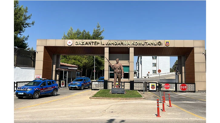 JANDARMA DEDEKTİFLERİ 199 ARANAN ŞAHSI YAKALADI