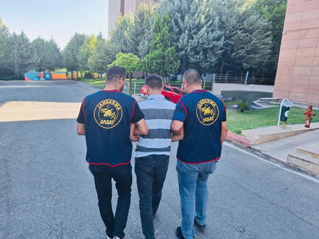 18 YILLA ARANAN ŞAHIS JASAT’TAN KAÇAMADI