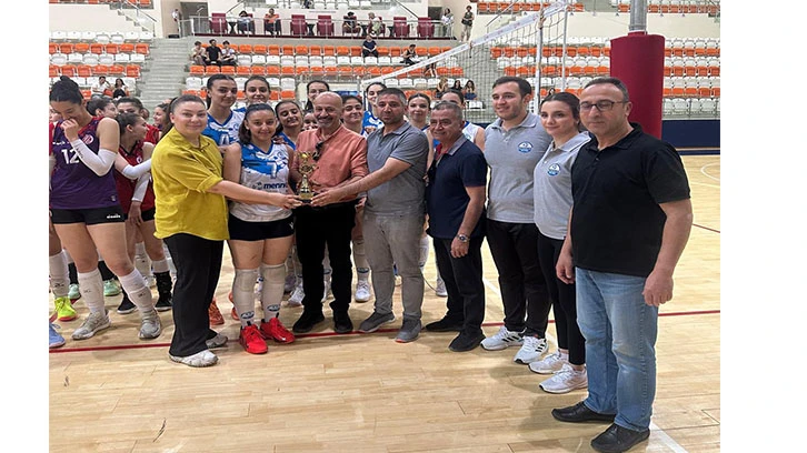 2. BETÜL ÇOBAN VOLEYBOL TURNUVASINDA ŞAMPİYON MERİNOS SPOR OLDU.