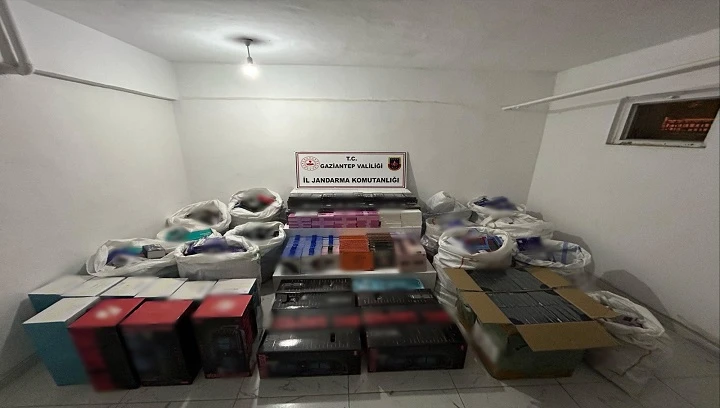 JANDARMADAN 235 UYUŞTURUCU VE KAÇAKÇILIK OLAYINA MÜDAHALE 