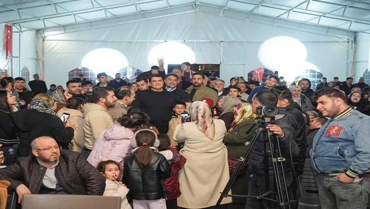 ŞEHİTKAMİL&rsquo;DE İFTAR SOFRALARI G&Ouml;N&Uuml;LLERİ BİRLEŞTİRİYOR