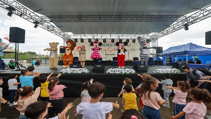 ANNE BEBEK FESTİVALİ COŞKUYLA BAŞLADI