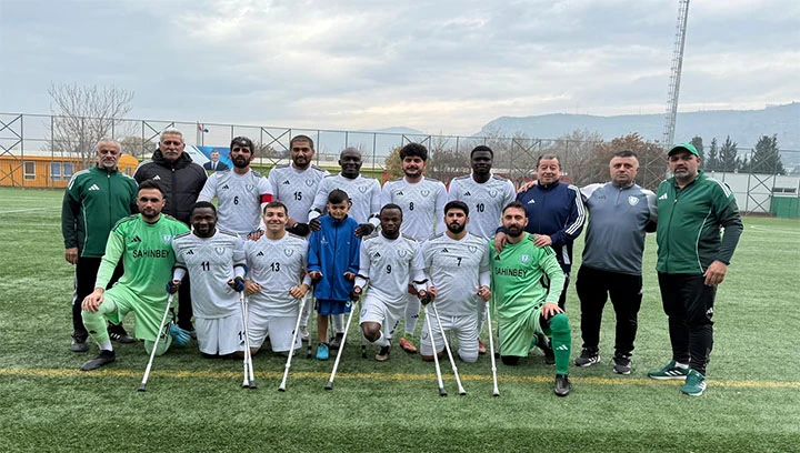 ŞAHİNBEY AMPUTEDEN FARKLI GALİBİYET 11-0