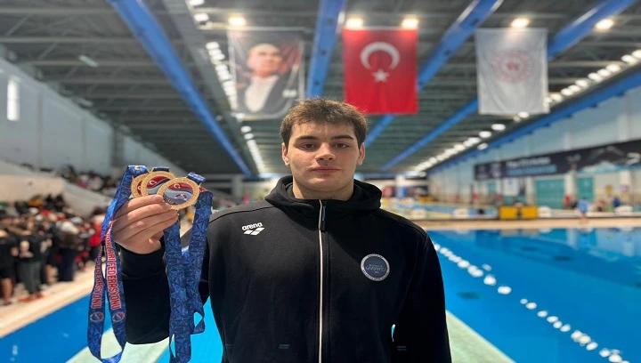 GAZİANTEP B&Uuml;Y&Uuml;KŞEHİR&rsquo;İN MİLLİ SPORCUSU KAAN EFE KAYA&rsquo;DAN &Uuml;&Ccedil; ALTIN MADALYA