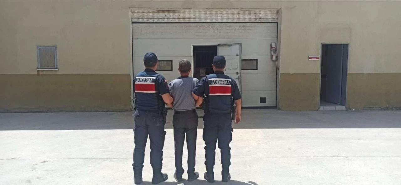 JASAT SUÇLULARA GEÇİT VERMİYOR: 5 ŞAHIS YAKALAND