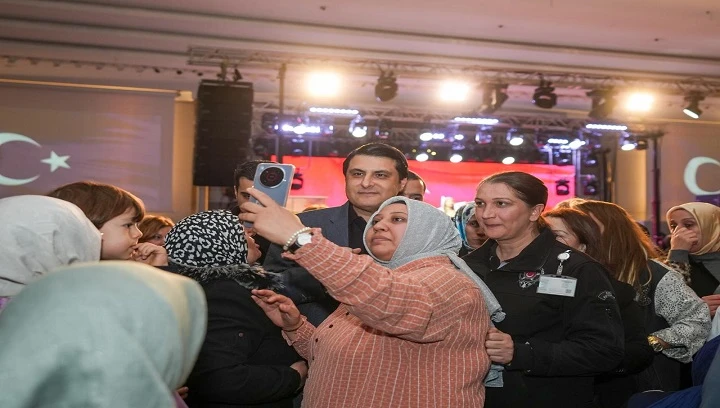 ŞEHİTKAMİL&rsquo;DE KADINLAR MATİNESİ COŞKUSU