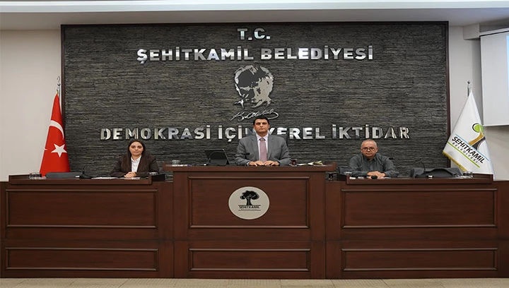 ŞEHİTKAMİL BELEDİYESİ EKİM AYI MECLİS TOPLANTISI YAPILDI  13 MADDE G&Ouml;R&Uuml;Ş&Uuml;LD&Uuml;