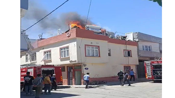 Nizip'te odunluk yangını paniğe neden oldu