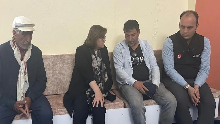 Şahin, kaybolan Onur’un ailesini ziyaret etti