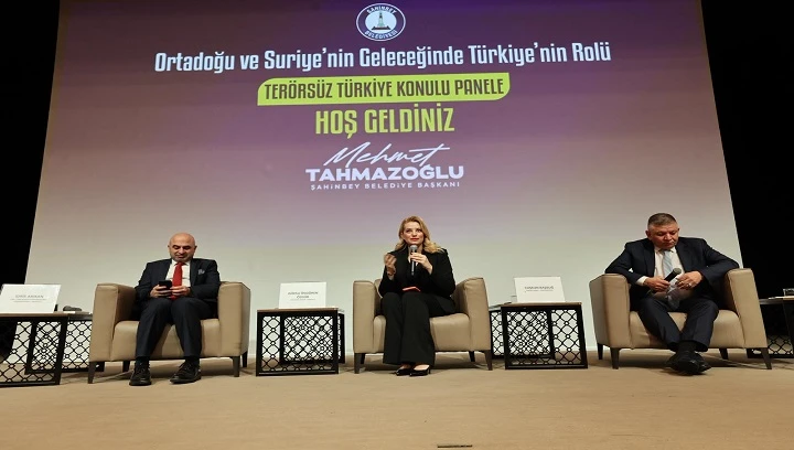 ŞAHİNBEY&rsquo;DE &ldquo;TER&Ouml;RS&Uuml;Z T&Uuml;RKİYE&rdquo; PANELİ D&Uuml;ZENLENDİ