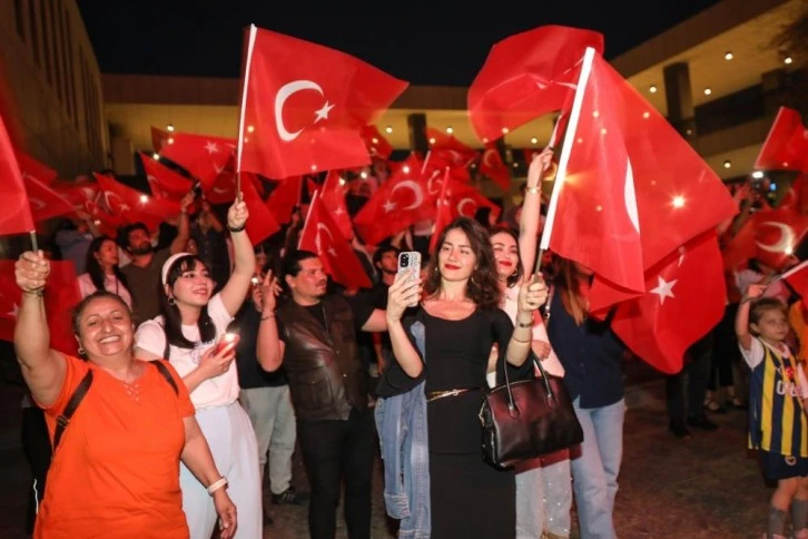 Şehitkamil'de "90’lardan kalan şarkılar" konseri düzenlendi