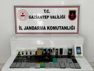 1 MİLYON DEĞERİNDEKİ KAÇAK TELEFONA JANDARMA EL KOYDU