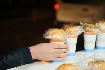 15 bin kişi güne Büyükşehir’in sıcak çorbası ile başlıyor