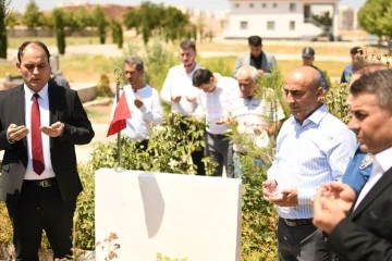 15 Temmuz 8. Yılı Programı Araban'da Şehitlik ziyareti ile başladı