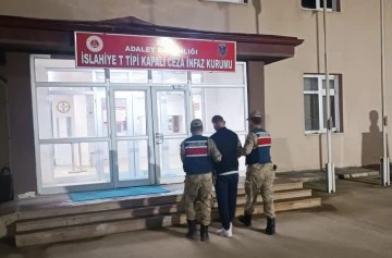  2 şüpheli jandarmadan kaçamadı