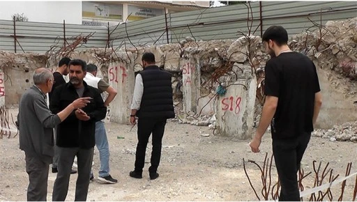 3 yıldır kırmızı b&uuml;ltenle aranan m&uuml;teahhitten şok savunma