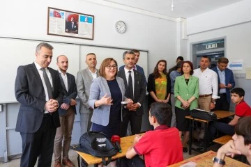  50 bin öğrenciye sınav seti