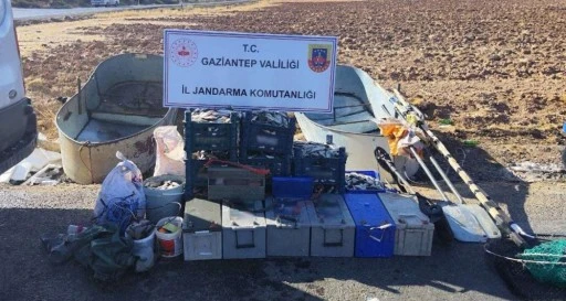 Ağ ile avlanma yasağına uymayan 2 şahıs su&ccedil;&uuml;st&uuml; yakalandı
